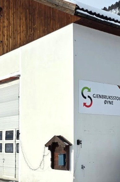 Lenkje til artikkel: No opnar Gjenbruksstoga på Øyne i Valle att