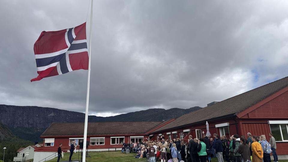 Lenkje til artikkel: Verdig samling ved Valle bygdeheim for å heidre Kong Harald V
