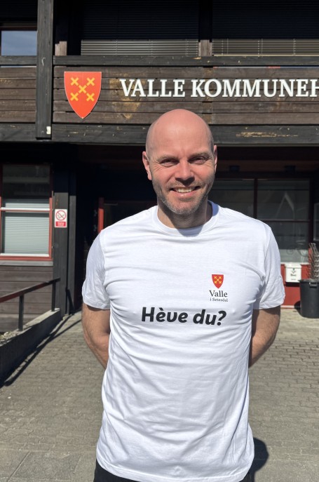Lenkje til artikkel: Valle og Bykle med "Eigenberedskaps-T-skjorte"!
